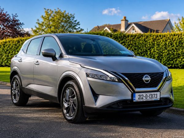 Nissan Qashqai MPV, Petrol, 2021, Grey