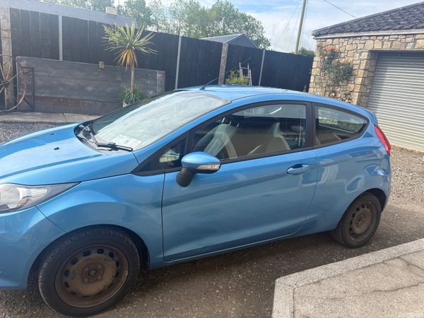 Ford Fiesta Hatchback, Petrol, 2010, Blue