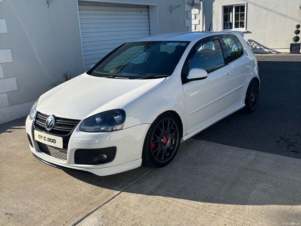 Volkswagen Golf Hatchback, Petrol, 2007, White