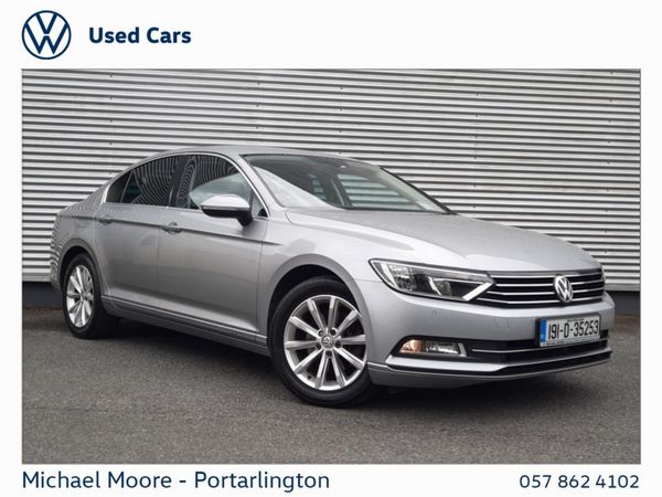 Volkswagen Passat Saloon, Diesel, 2019, Grey