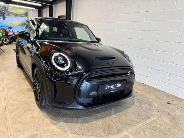 Mini Cooper Hatchback, Electric, 2024, Black