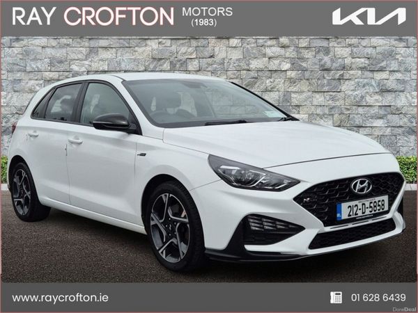 Hyundai i30 Hatchback, Petrol, 2021, White