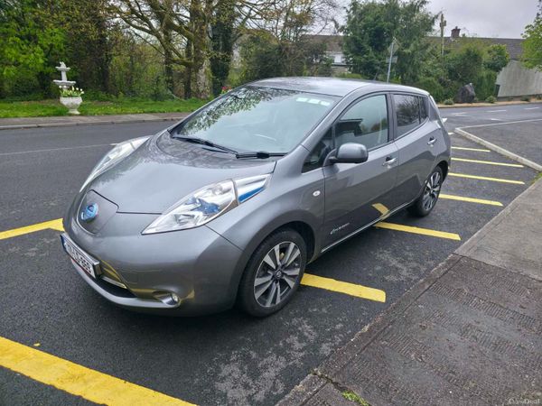 Nissan Leaf Hatchback, Electric, 2017, Grey