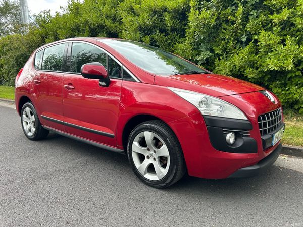 Peugeot 3008 MPV, Diesel, 2011, Red