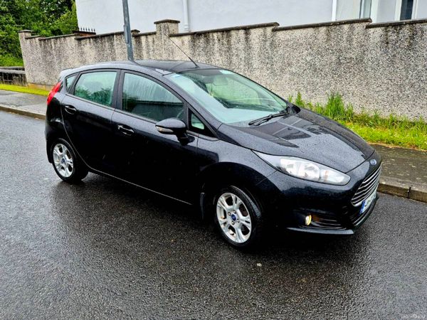 Ford Fiesta Hatchback, Petrol, 2013, Black