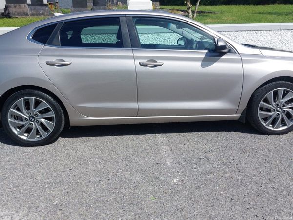 Hyundai i30 Hatchback, Petrol, 2018, White