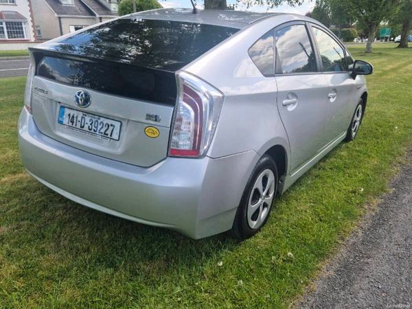 Toyota Prius Hatchback, Petrol Hybrid, 2014, Silver