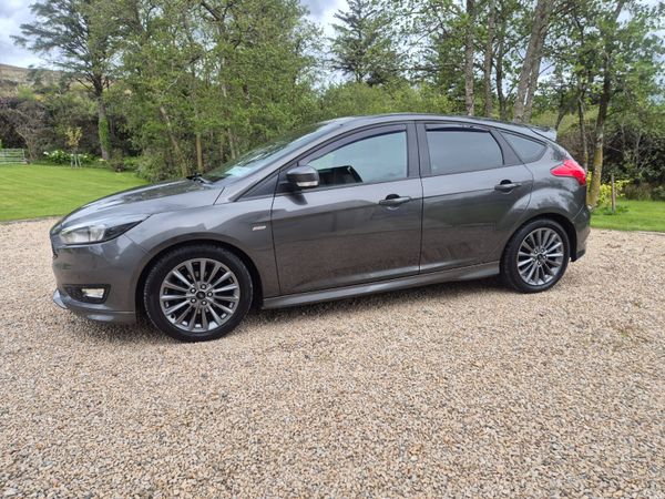 Ford Focus Hatchback, Diesel, 2018, Grey