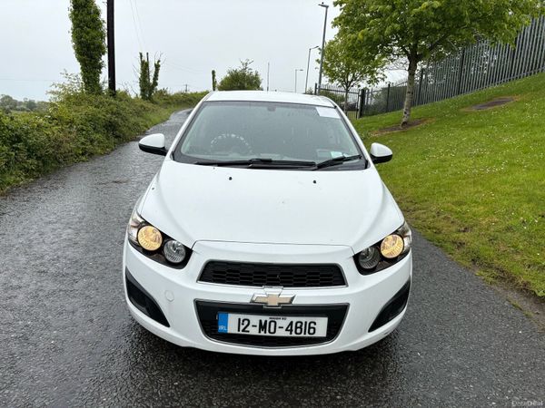 Chevrolet Aveo Hatchback, Petrol, 2012, White