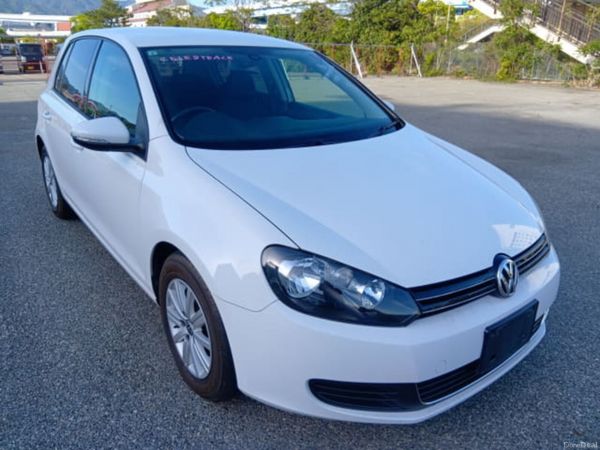 Volkswagen Golf Hatchback, Petrol, 2013, White