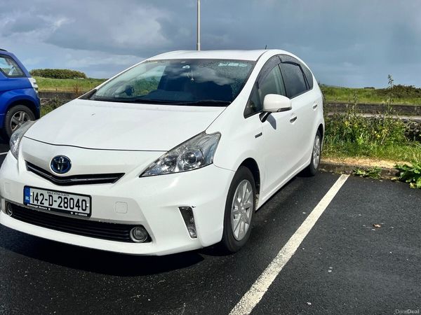 Toyota Prius MPV, Petrol Hybrid, 2014, White