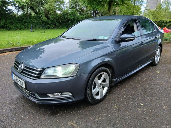 Volkswagen Passat Saloon, Diesel, 2013, Grey