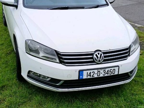 Volkswagen Passat Saloon, Diesel, 2014, White