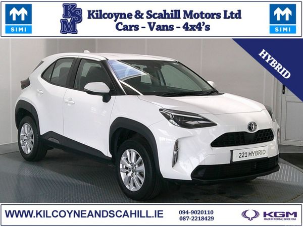 Toyota Yaris SUV, Petrol Hybrid, 2022, White