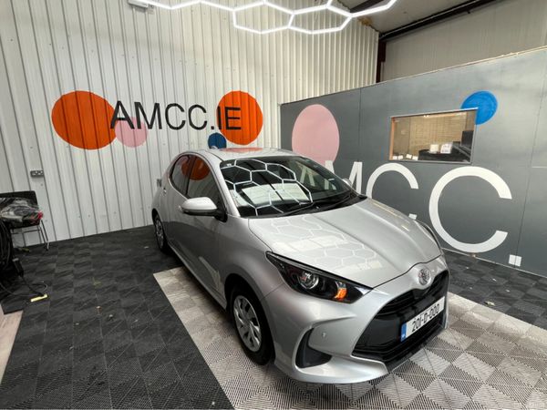 Toyota Yaris Hatchback, Petrol, 2020, Silver