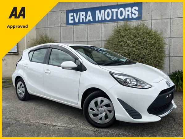 Toyota Aqua Hatchback, Petrol Hybrid, 2020, White