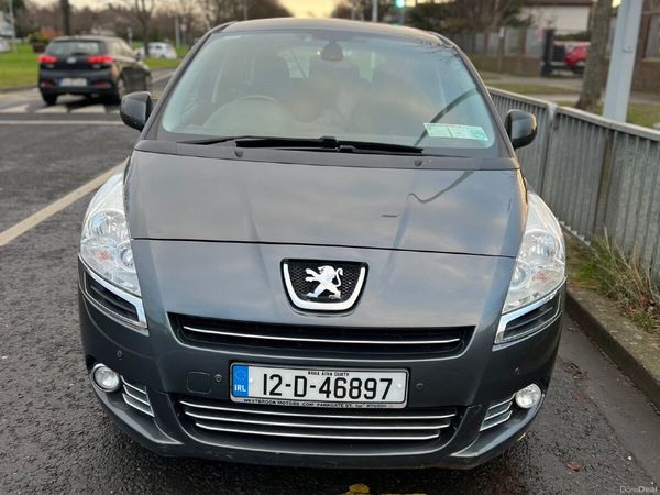 Peugeot 5008 MPV, Diesel, 2012, Grey