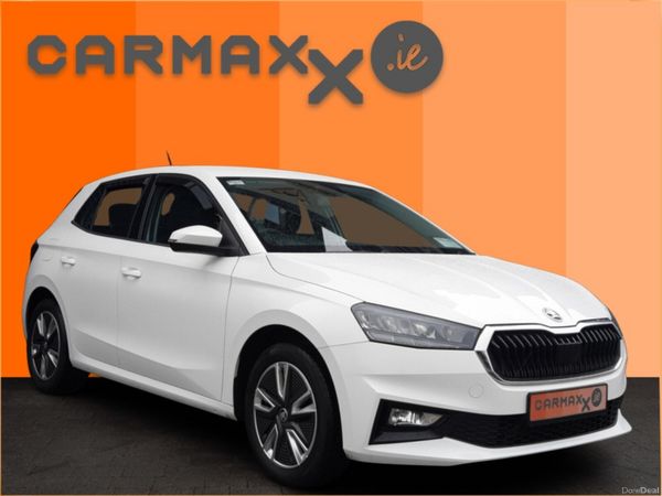 Skoda Fabia Hatchback, Petrol, 2022, White