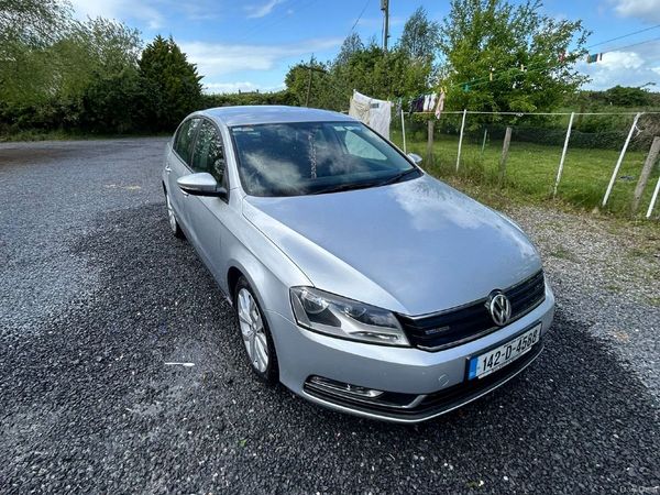 Volkswagen Passat Saloon, Diesel, 2014, Silver