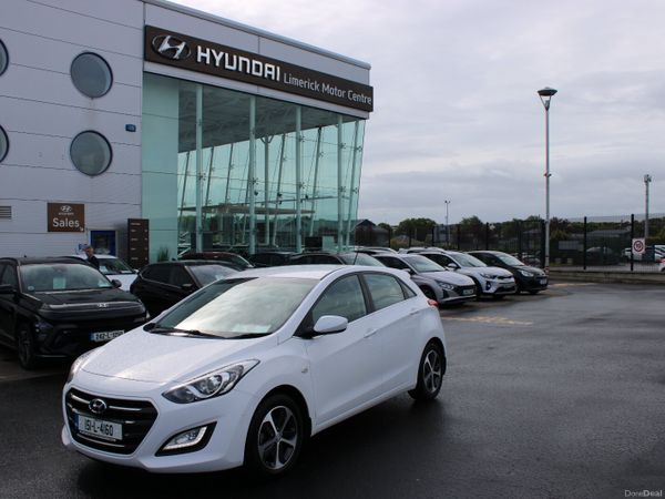 Hyundai i30 Hatchback, Petrol, 2015, White