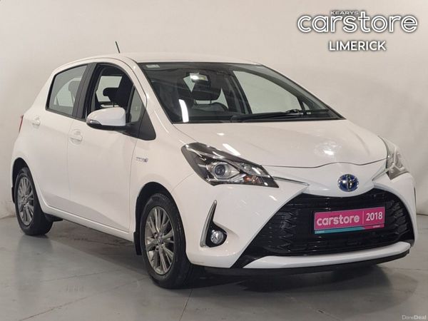 Toyota Yaris MPV, Petrol Hybrid, 2018, White