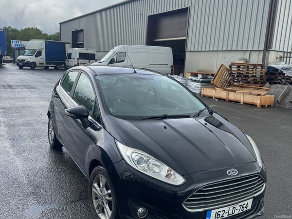 Ford Fiesta Hatchback, Petrol, 2016, Black