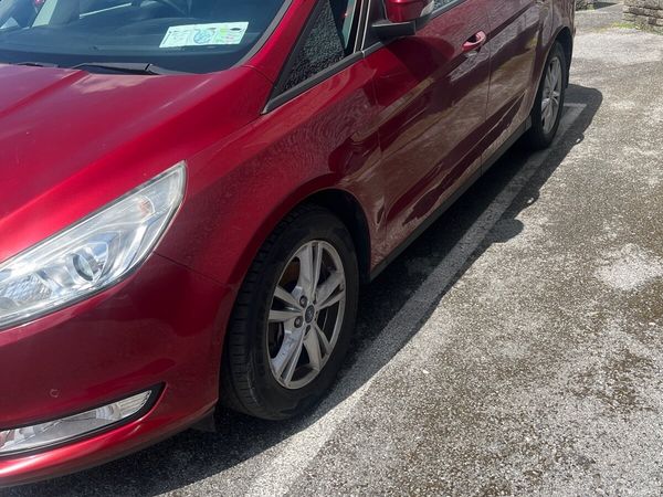 Ford Galaxy MPV, Diesel, 2016, Red