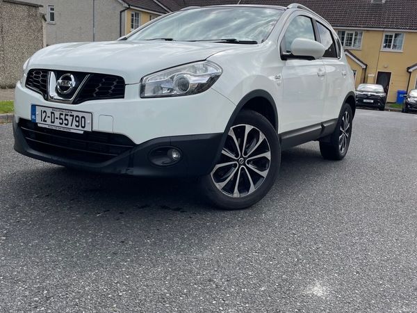 Nissan Qashqai Hatchback, Diesel, 2012, White
