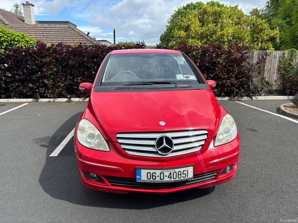 Mercedes-Benz B-Class MPV, Petrol, 2006, Red