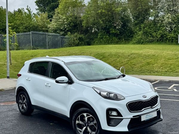 Kia Sportage SUV, Diesel Hybrid, 2022, White