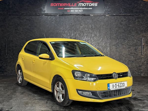 Volkswagen Polo Hatchback, Petrol, 2011, Yellow