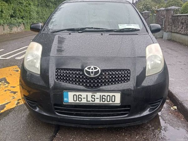 Toyota Yaris Hatchback, Petrol, 2006, Black