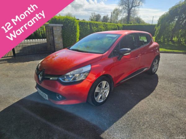 Renault Clio Hatchback, Petrol, 2016, Red
