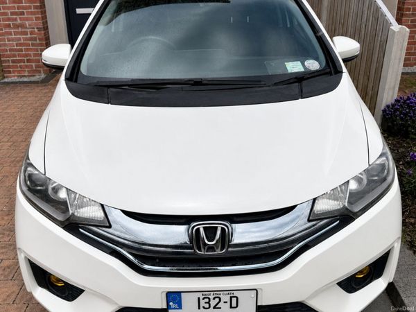 Honda Fit Hatchback, Petrol Hybrid, 2013, White