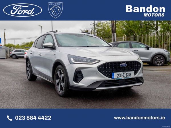Ford Focus Hatchback, Petrol, 2023, Grey