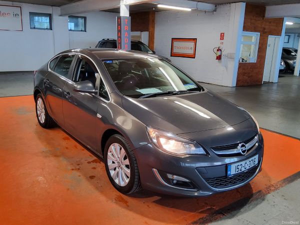 Opel Astra Saloon, Diesel, 2015, Grey