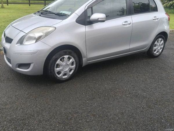 Toyota Vitz Hatchback, Petrol, 2010, Silver