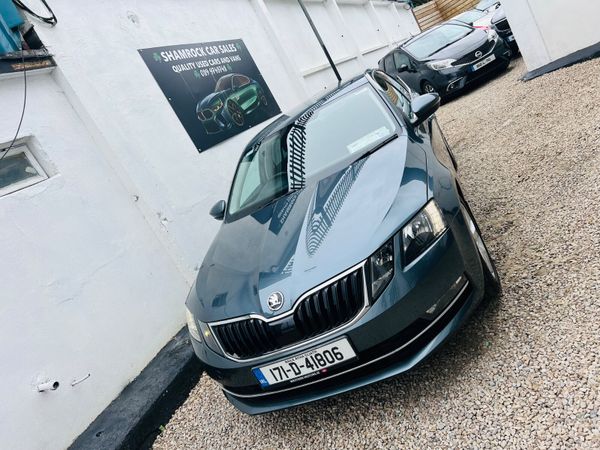 Skoda Octavia Saloon, Petrol, 2017, Grey