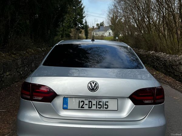 Volkswagen Jetta Saloon, Diesel, 2012, Silver