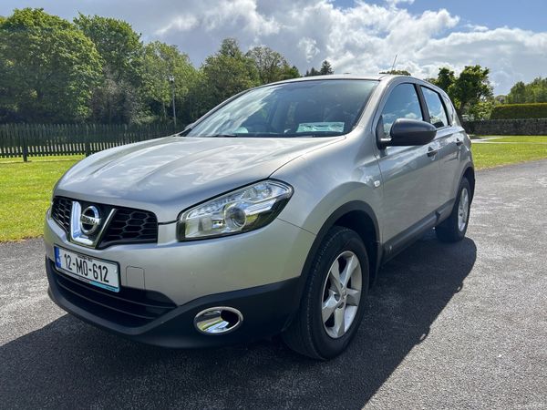 Nissan Qashqai Hatchback, Petrol, 2012, Silver