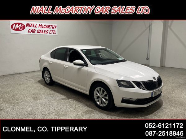 Skoda Octavia Hatchback, Diesel, 2018, White