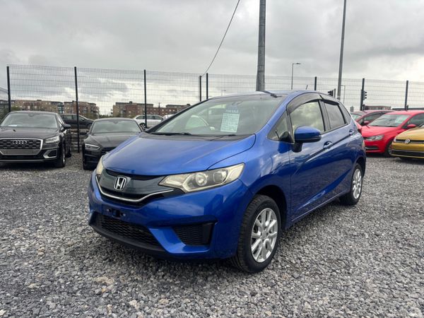 Honda Fit Hatchback, Petrol, 2015, Blue