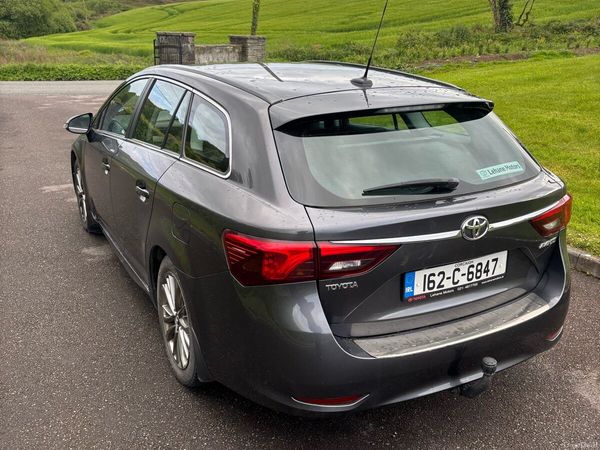 Toyota Avensis Estate, Diesel, 2016, Grey