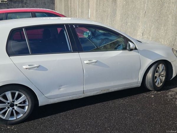 Volkswagen Golf Hatchback, Diesel, 2010, White