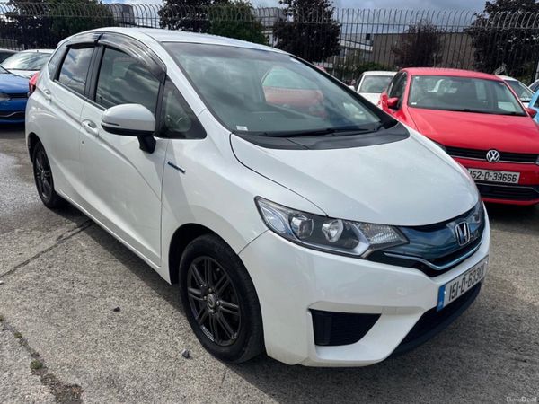 Honda Fit Hatchback, Petrol Hybrid, 2015, White