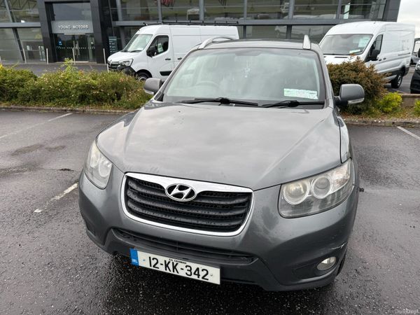 Hyundai Santa Fe SUV, Diesel, 2012, Silver