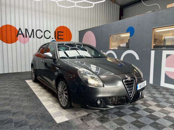 Alfa Romeo Giulietta Hatchback, Petrol, 2014, Grey