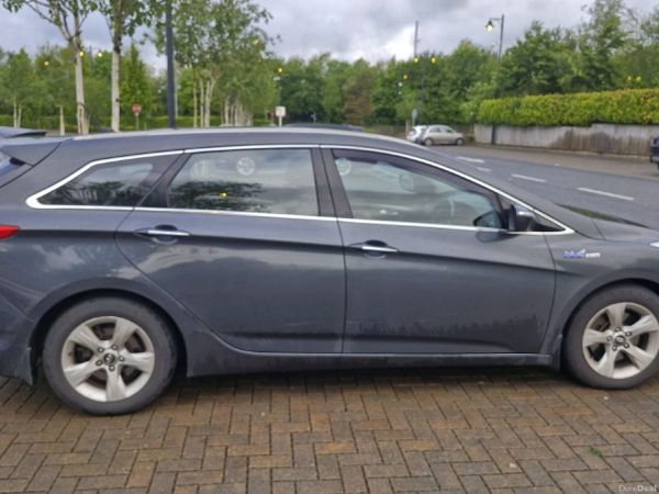 Hyundai i40 Estate/Jeep, Diesel, 2013, Grey