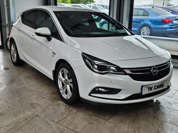 Opel Astra Hatchback, Diesel, 2016, White