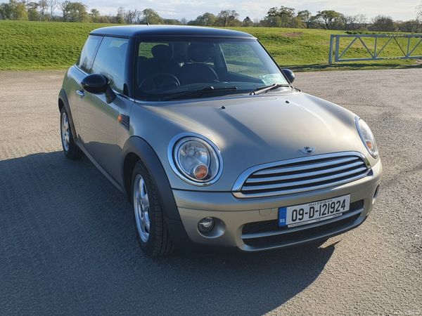 Mini Cooper Hatchback, Diesel, 2009, Silver